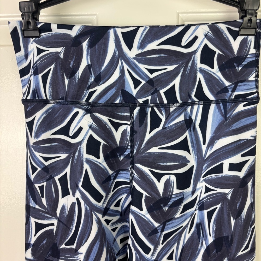 Sage Collective NWT Leggings and Sports Bra Set Size Small - Picture 5 of 14
